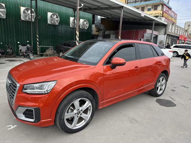 Audi Q2L