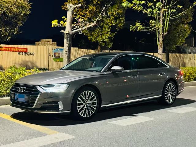 Audi A8