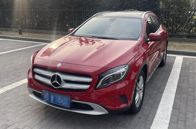 Mercedes-Benz GLA