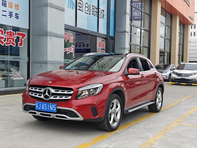 Mercedes-Benz GLA