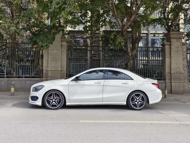 Mercedes-Benz Mercedes CLA