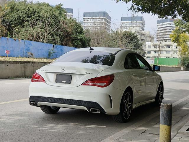 Mercedes-Benz Mercedes CLA