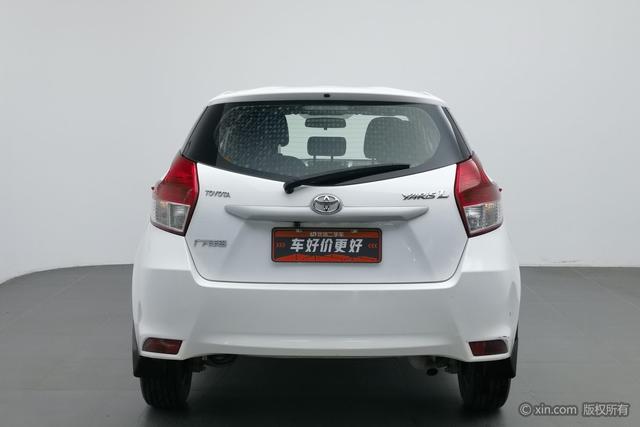 Toyota YARiS L to dazzle