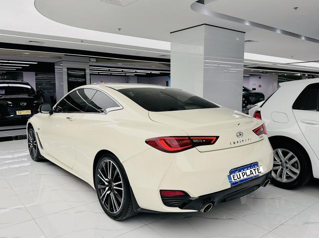 Infiniti Q60