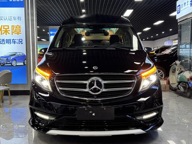 Mercedes-Benz Mercedes Benz V Class