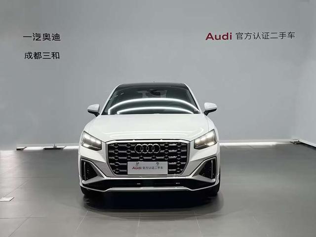 Audi Q2L