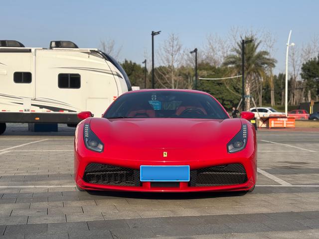 Ferrari 488