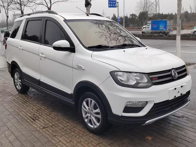 Dongfeng Fengon 370