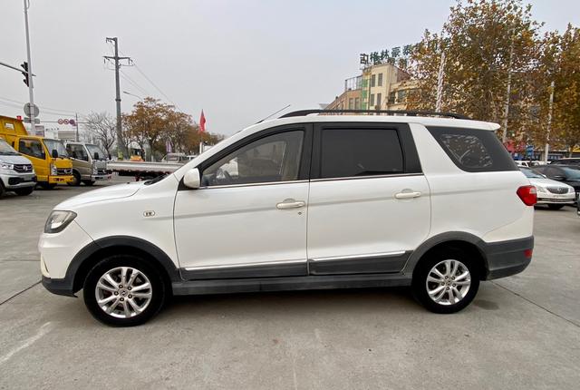 Dongfeng Fengon 370