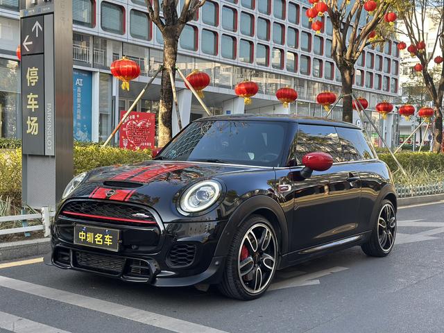 MINI JCW