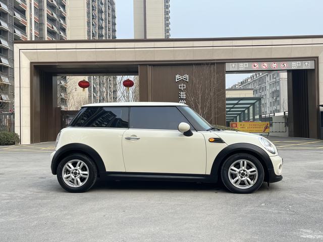 MINI MINI