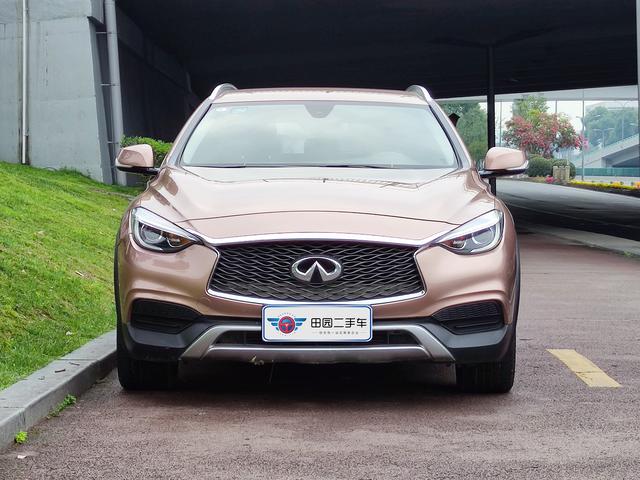 Infiniti QX30