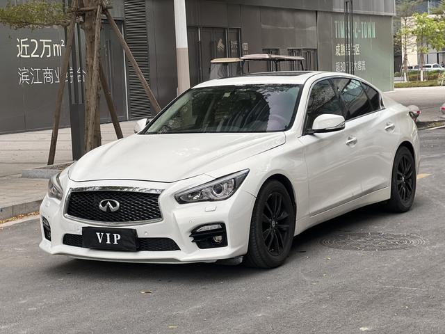 Infiniti Q50