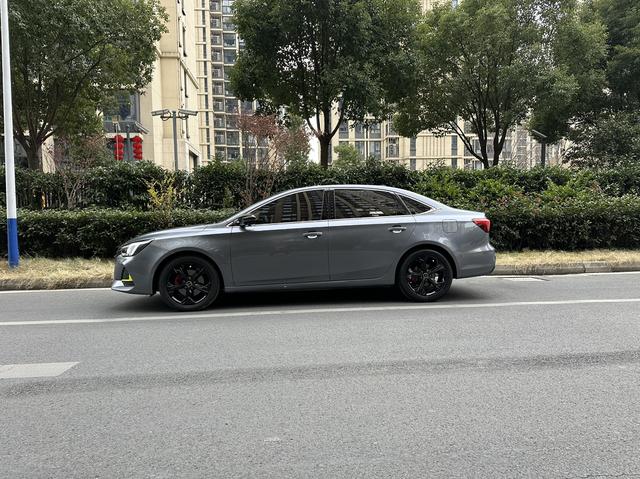 Roewe i6 MAX