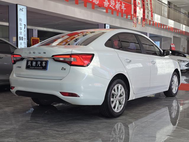 Roewe i5