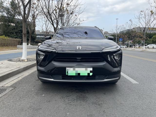 NIO ES6