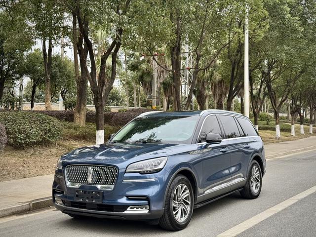 Lincoln Aviator