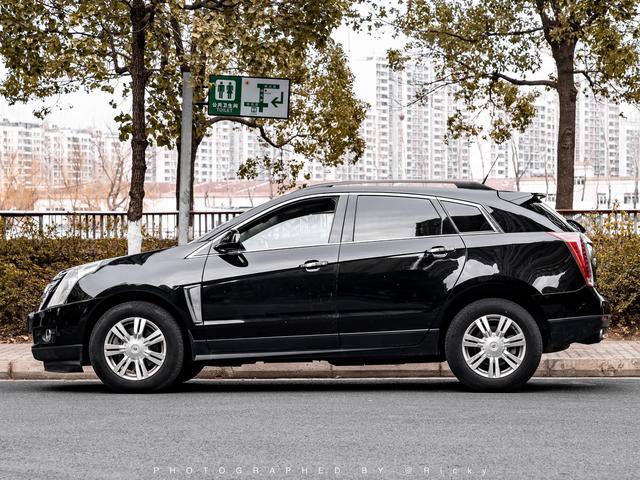 Cadillac SRX