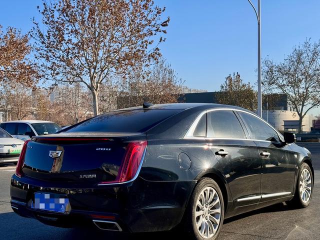 Cadillac XTS