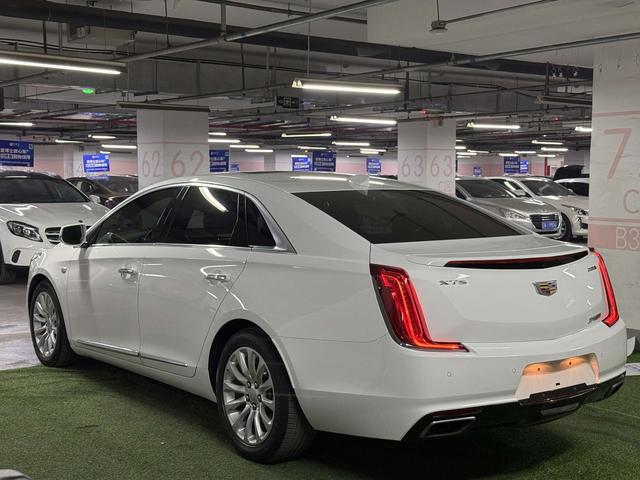 Cadillac XTS