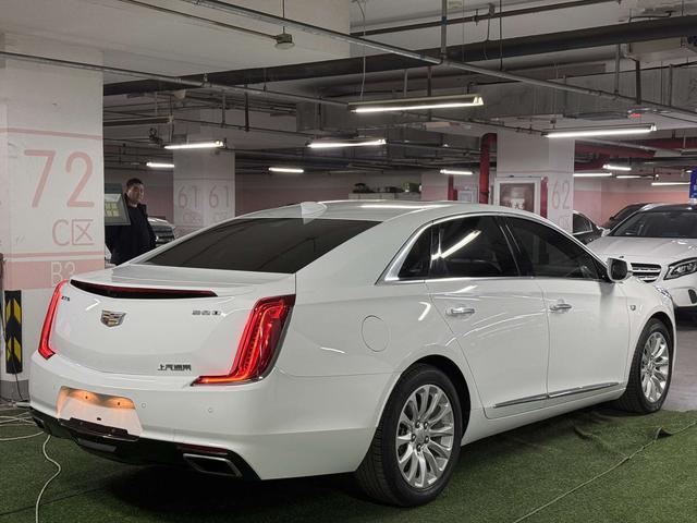 Cadillac XTS