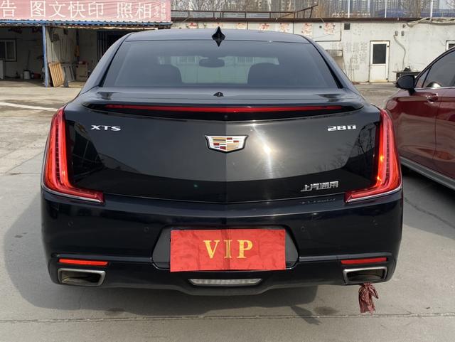 Cadillac XTS