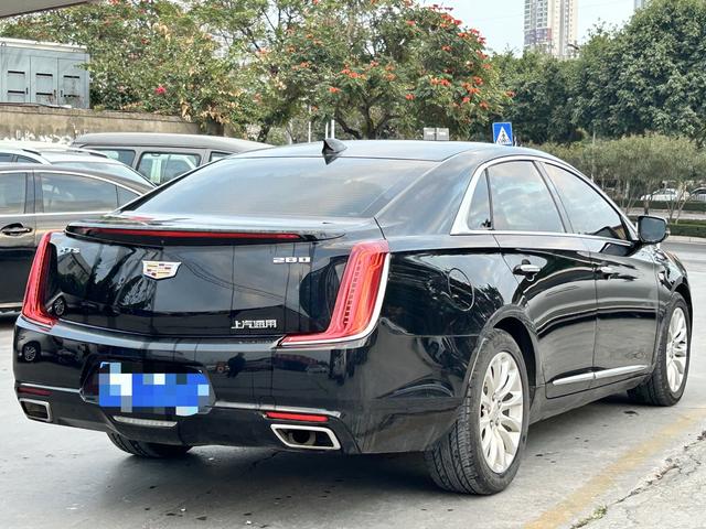 Cadillac XTS