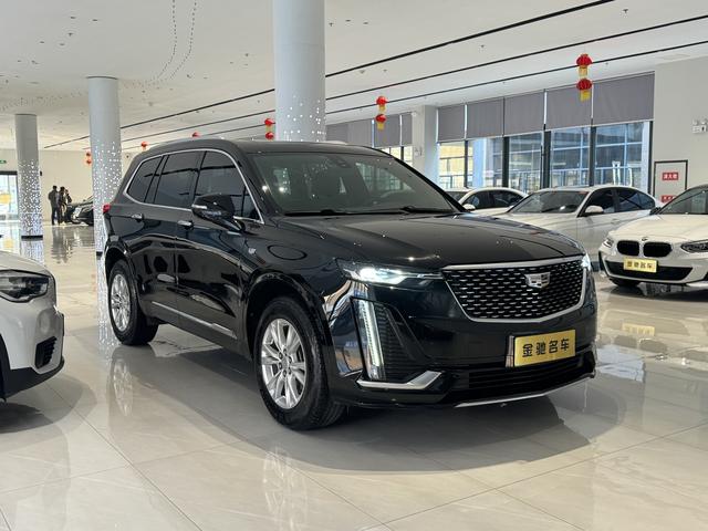 Cadillac XT6