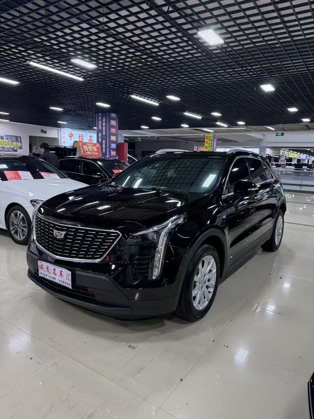 Cadillac XT4