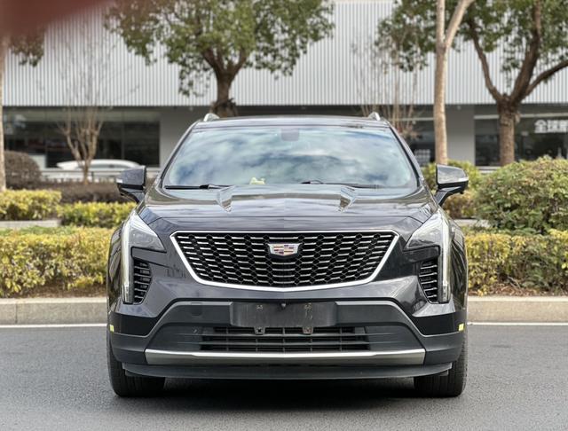 Cadillac XT4