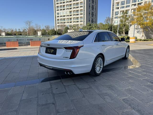 Cadillac CT6