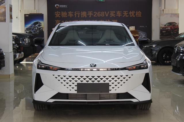 Changan UNI-V Smart Electric iDD