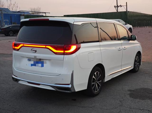 GAC Trumpchi M8