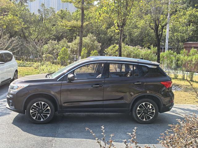 GAC Trumpchi GS4