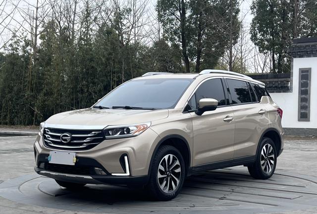 GAC Trumpchi GS4