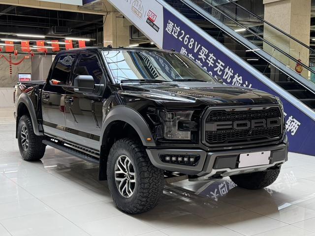 Ford F-150 Raptor