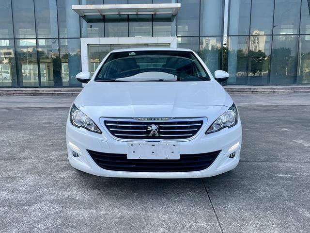 Peugeot 408