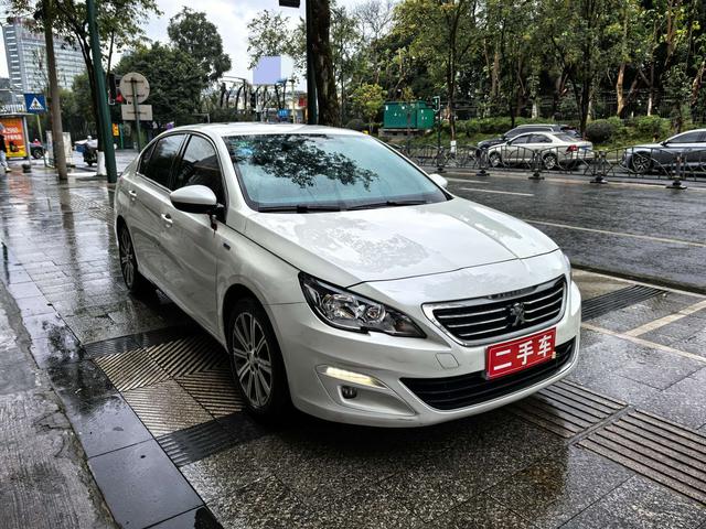 Peugeot 408