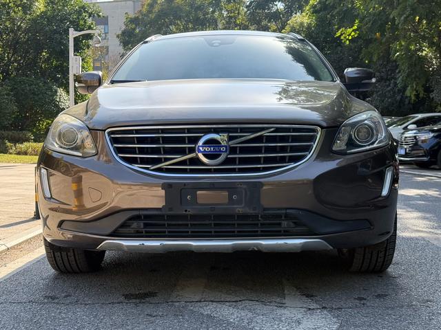 Volvo XC60 (imported)