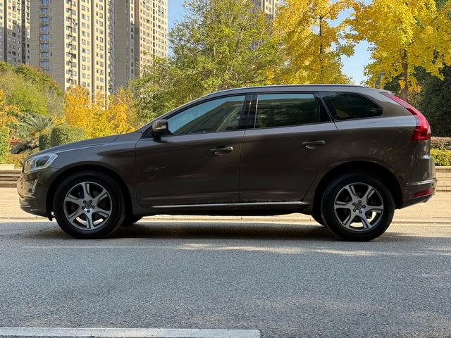 Volvo XC60 (imported)