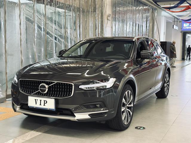 Volvo V90