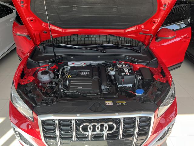 Audi Q2L