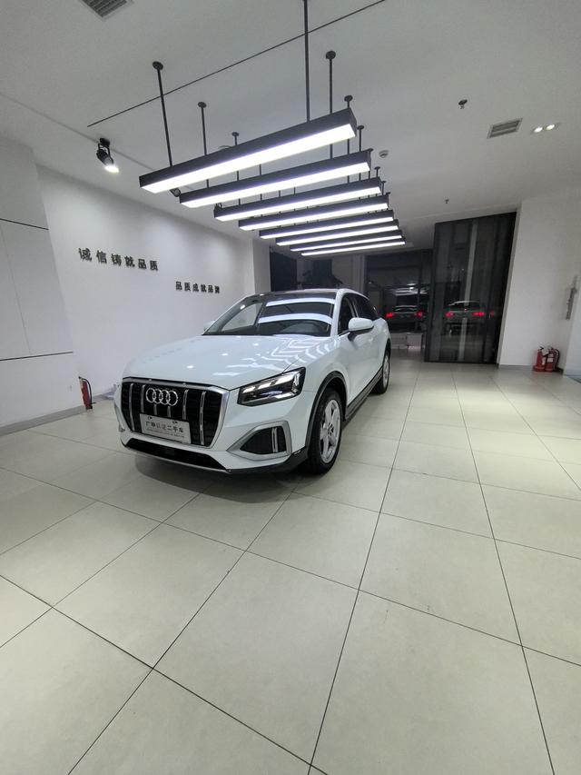 Audi Q2L