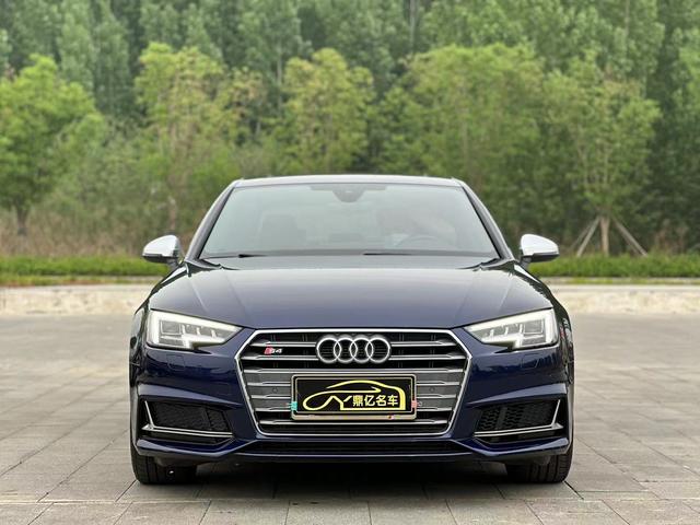 Audi S4