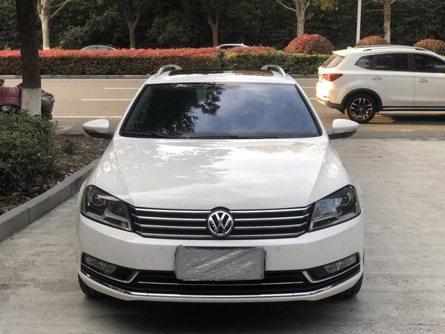 Volkswagen Magotan (imported)