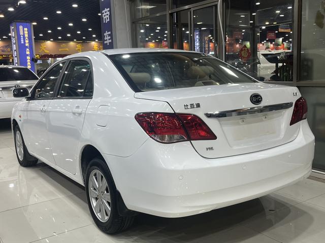 BYD L3