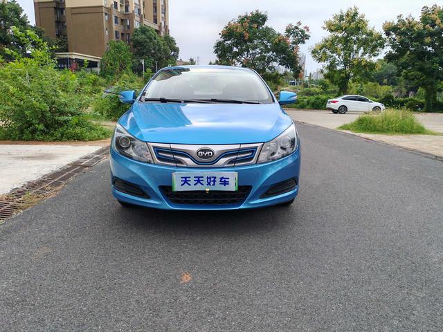 BYD e5