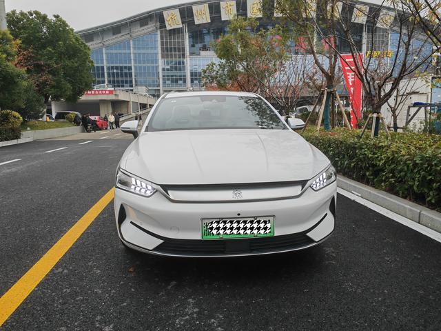 BYD Qin PLUS EV