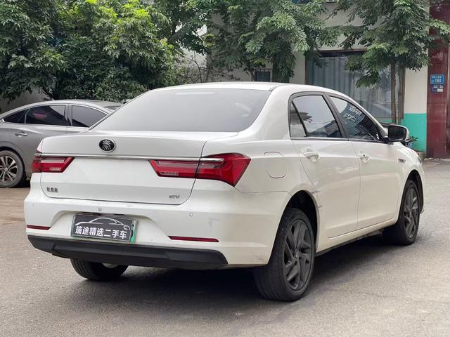 BYD QinEV