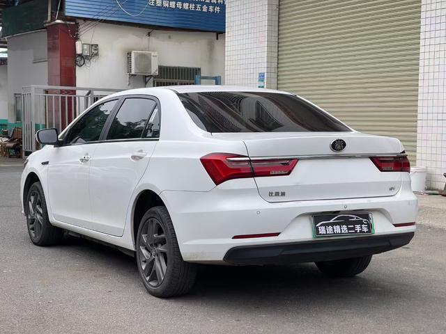 BYD QinEV